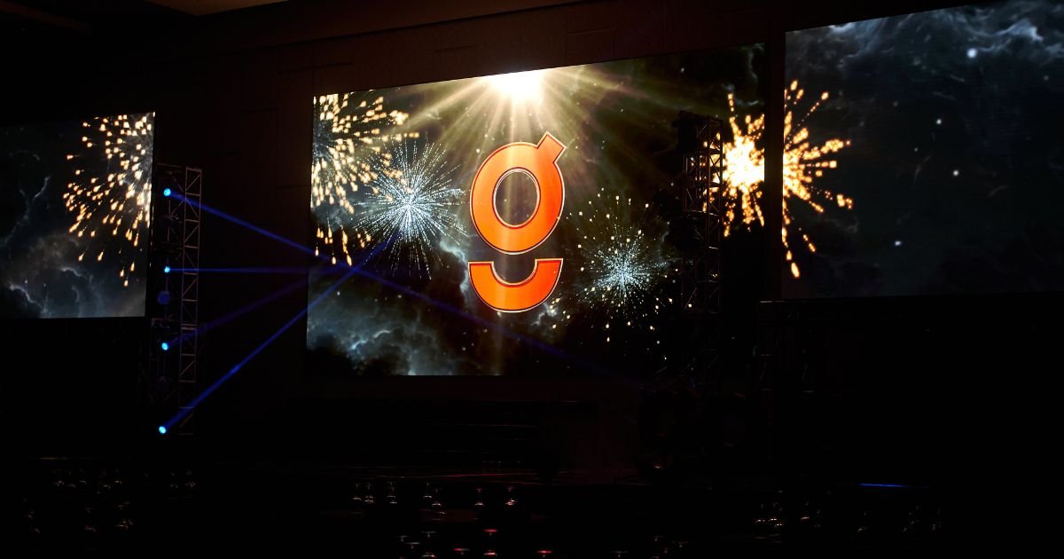 LED Visual Stage Surabaya, Awarding night property agent